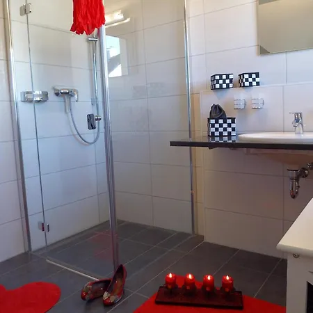 Captain's Lounge 度假居 *