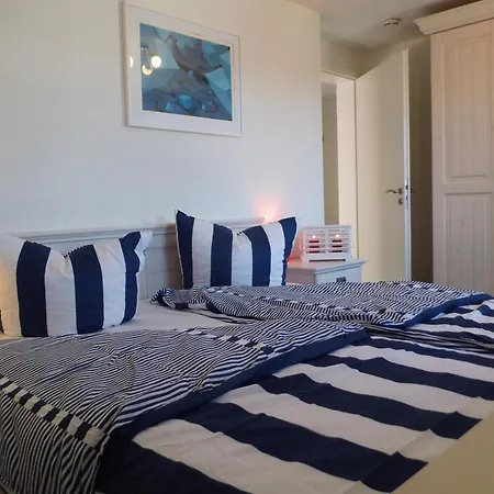 Captain's Lounge * 青斯特